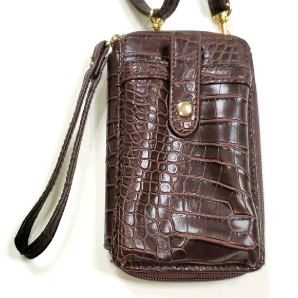 Brown Faux Reptile Wristlet NWOT - Picture 1 of 16